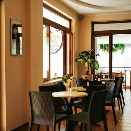 Paradise 3* 梵蒂冈角